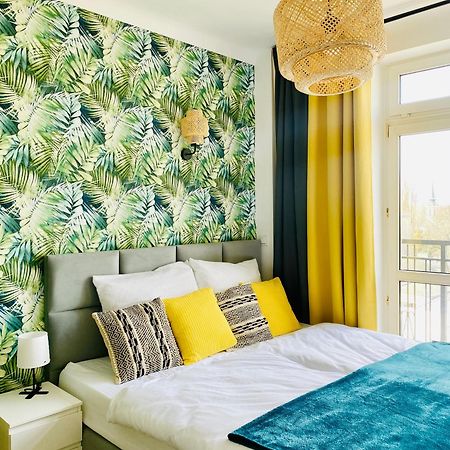 Olivia Apartments - Sloneczny Apartament W Centrum Warszawy, Plac Unii Lubelskiej, Lazienki Krolewskie, Pole Mokotowskie Варшава Экстерьер фото